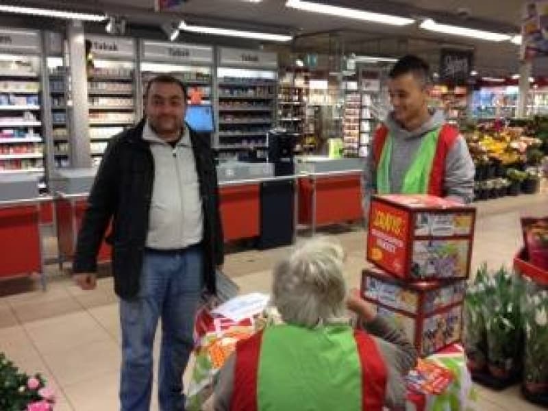 280 pakketten C1000 naar Voedselbank Apeldoorn