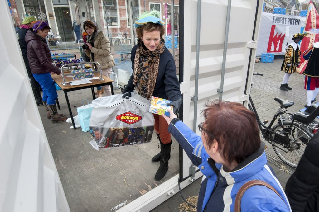 Honderden cadeaus voor de voedselbank Kollumerland c.a.