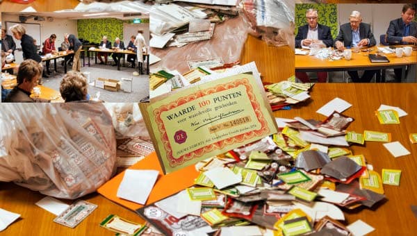 Lions collecteren zo’n 1800 pakken DE-koffie voor Voedselbank