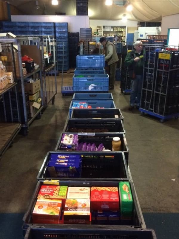 17.000 Artikelen levert de actie voor voedselbank Apeldoorn op