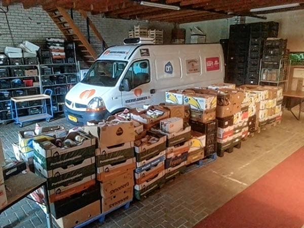 Albert Heijn-klanten Driebergen gul voor Voedselbank Utrechtse Heuvelrug