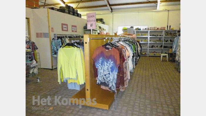 Zaterdag 27 juni 2015 uitverkoop Kledingbank Sliedrecht