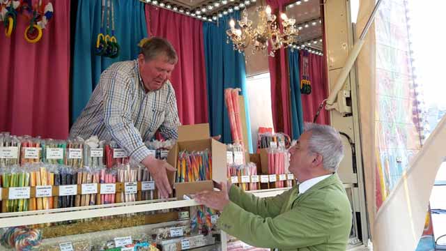 Zuurstokken voor Voedselbank Boxtel